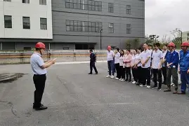 埃因霍温发布备战花絮;窗口期防线松动;社区盾任务艰巨;团队化学反应显著 埃因霍温发布备战花絮;窗口期防线松动;社区盾任务艰巨;团队化学反应显著