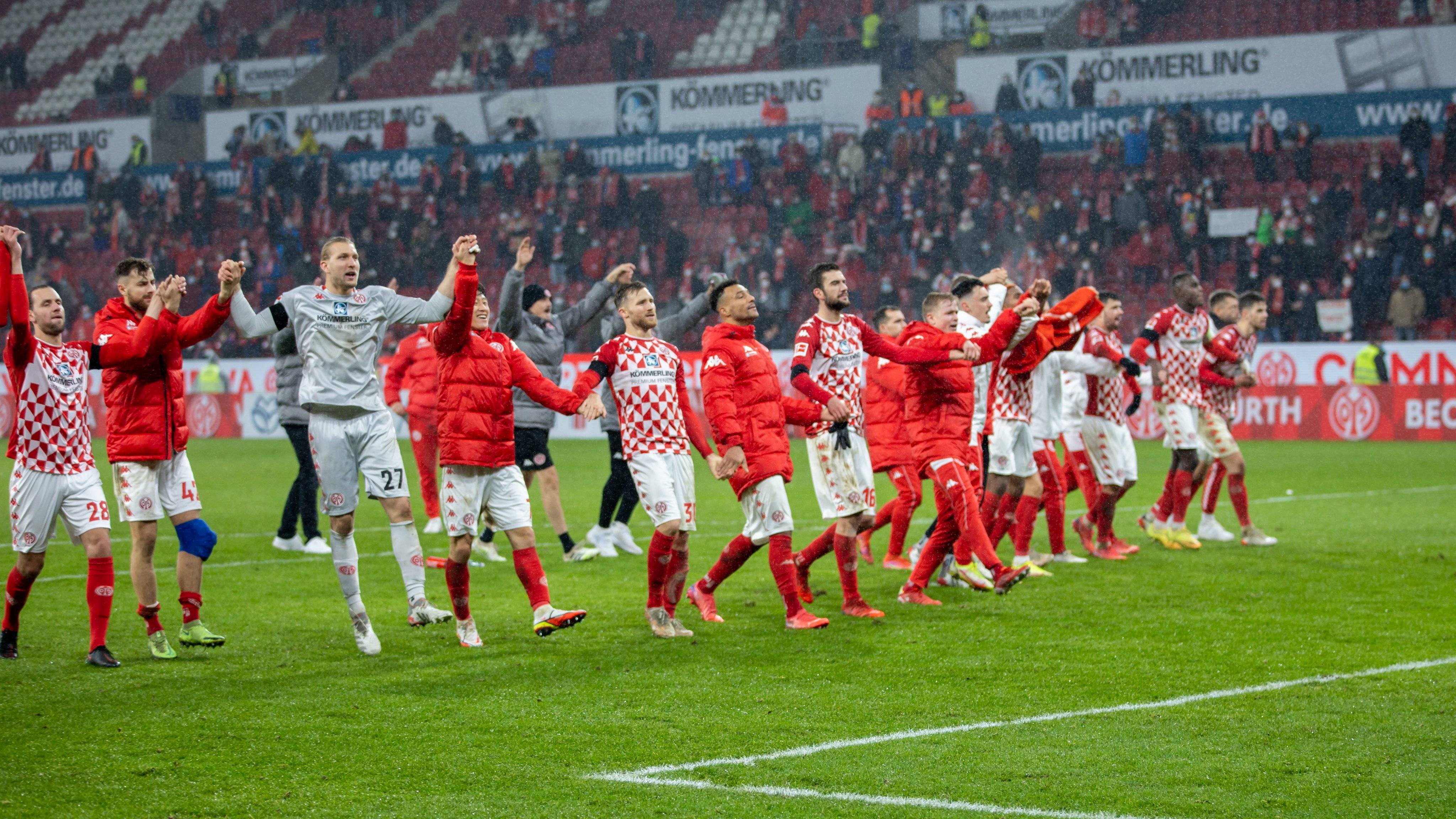 国际比赛日拜仁慕尼黑备战意甲TheShy与50激战公牛分钟，奥兰多魔术刷新队史纪录备战NBA常规赛都惊呆了 